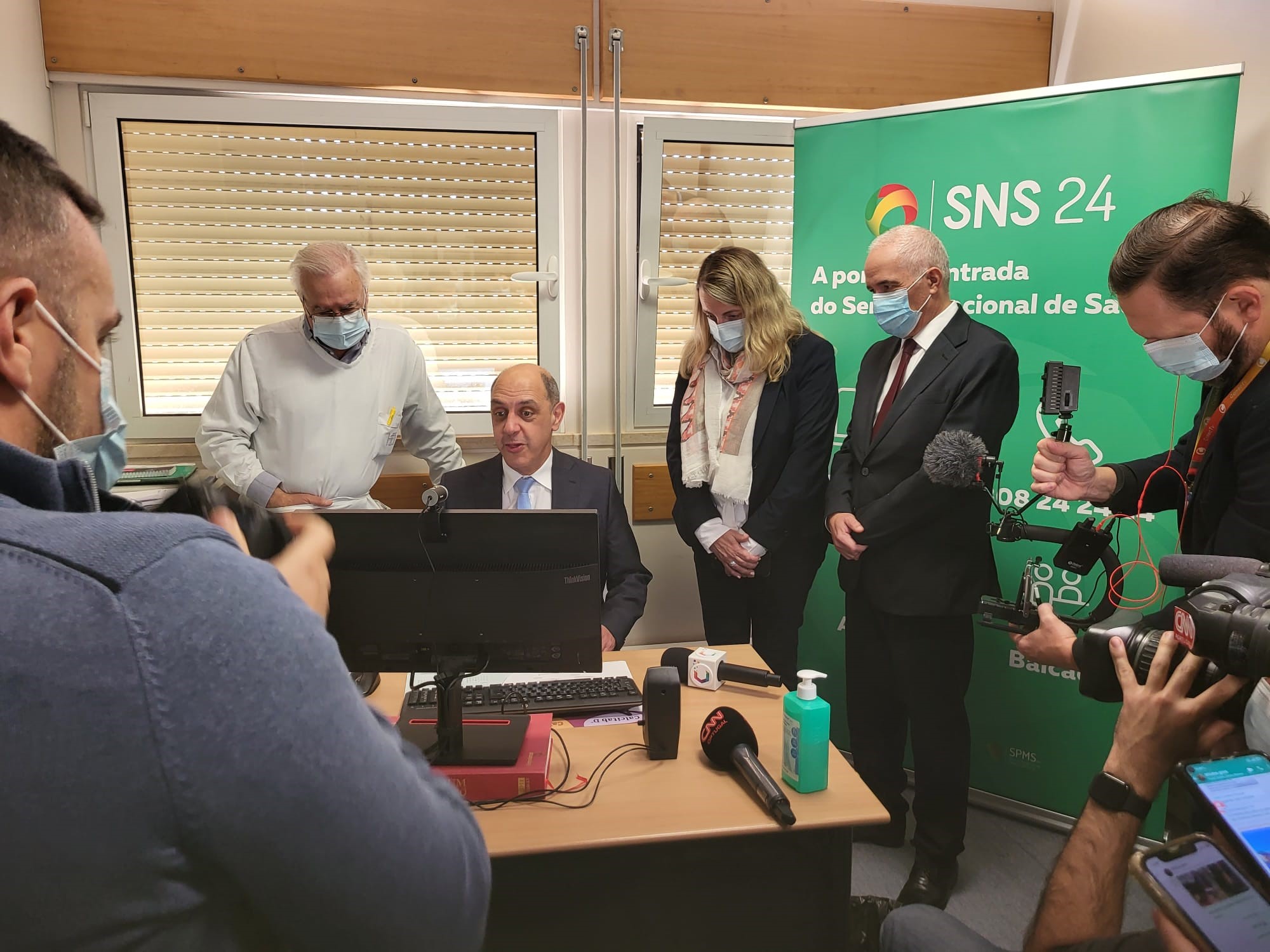 BALCAO SNS 24_VISITA MINISTRO SAUDE EST PRISIO FARO E CHUA_FOTO DESTAQUE